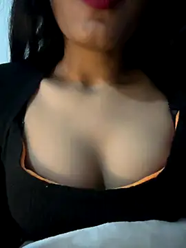 Brown_hotgirl's cam snapshot