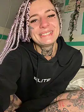 BlazyKitsune- live sex cam