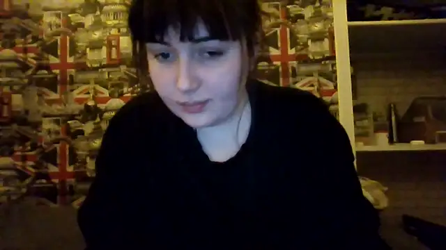 Lynylou live sex cam