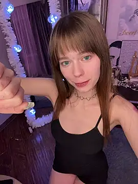 Moonliiine live sex cam