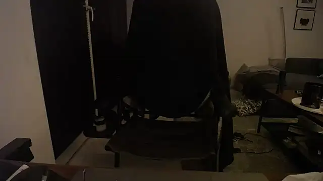 P4RtYBOII92 live sex cam