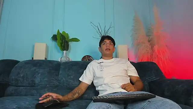 CuteButHarder live sex cam