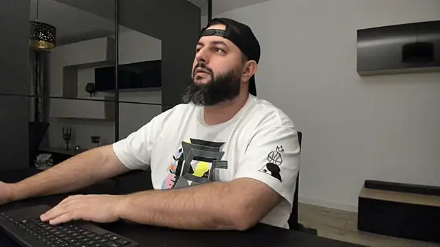 DravenPeak live sex cam