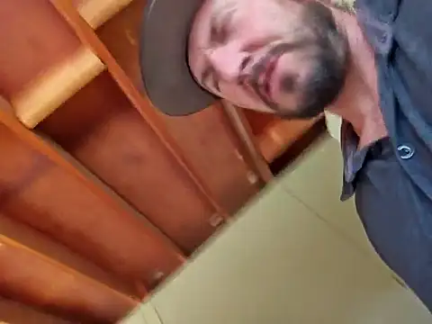 UncutHammer69's cam snapshot