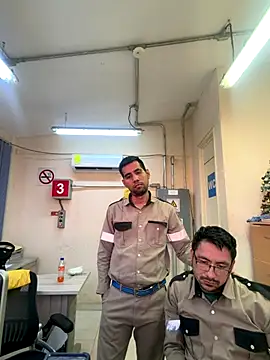 EnriquePersian197's cam snapshot