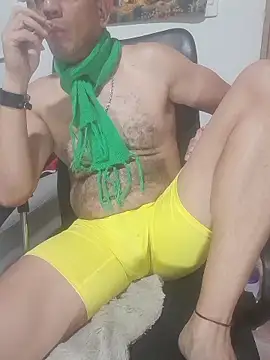 latinmartin73's cam snapshot