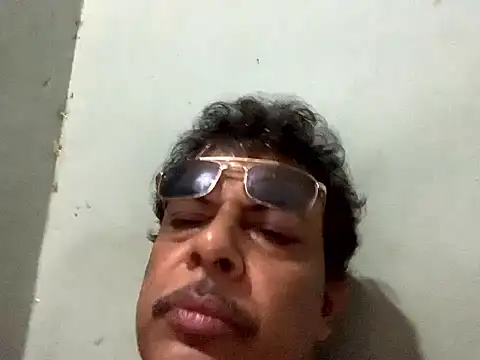 VastNoon95's cam snapshot