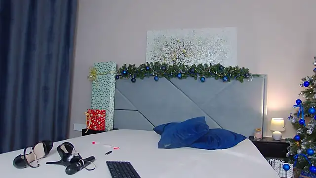 NicoleRosss live sex cam