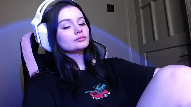 Moon_raven's cam snapshot