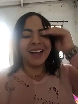 Luciana_r live sex cam