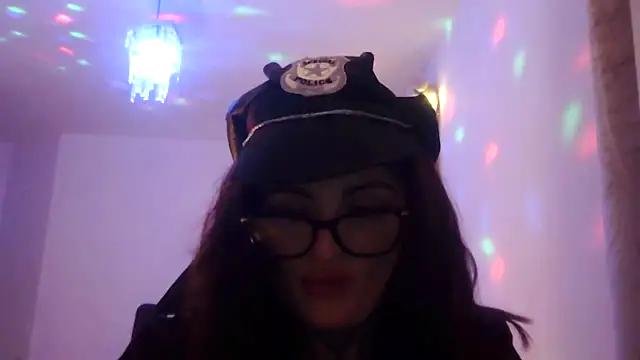 MommyScarletEire's cam snapshot