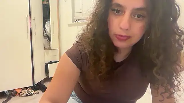 fayfay21@xh's cam snapshot