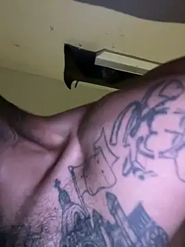 Houstonslong1 live sex cam