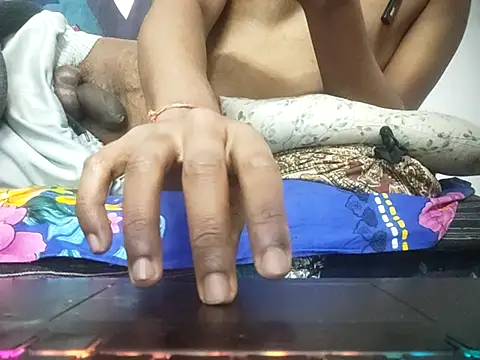 boyyouwant33 live sex cam