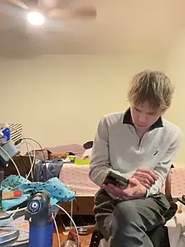 XanderOzzz live sex cam