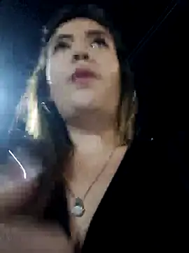 miss_berlyn's cam snapshot