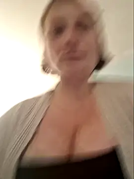 MilfyMrsRobinson's cam snapshot