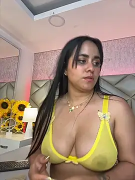 Brenda_Garcia's cam snapshot