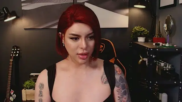 LetisiaRocks live sex cam