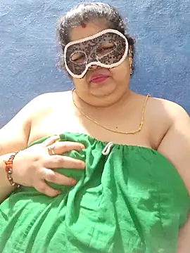 tamilthanushri's cam snapshot