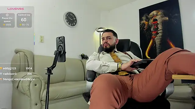 Ethan_Castellano live sex cam