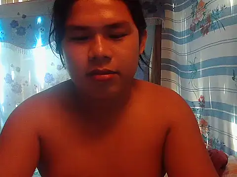 Huntrix2025 live sex cam