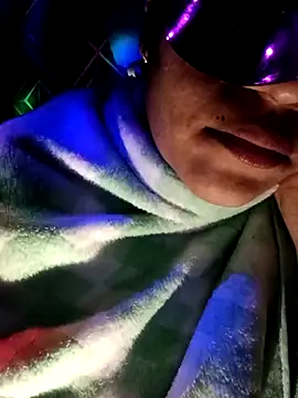 01Roshani's cam snapshot