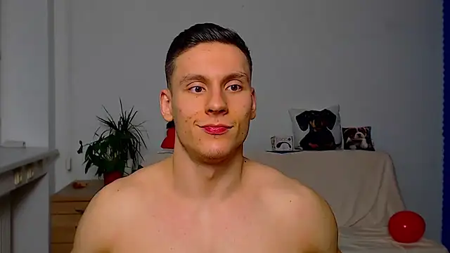 ZeinMiracles's cam snapshot