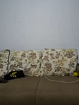 NoahRJ1's cam snapshot