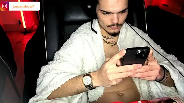 JordanShow live sex cam
