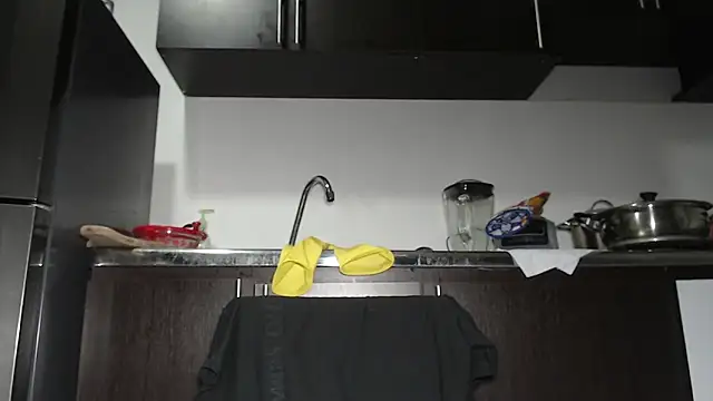 Rocky_Muscle live sex cam