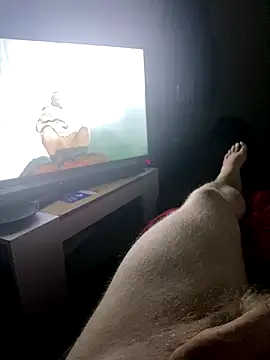 yves24Post live sex cam