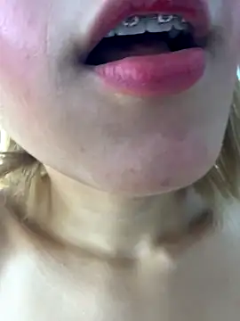 SweetBunnyGF live sex cam