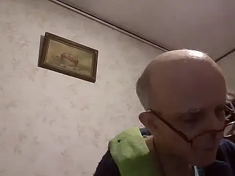 mariusica1@xh's cam snapshot