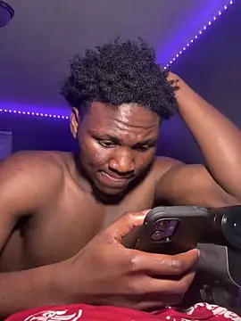 Festivitiesking1's cam snapshot