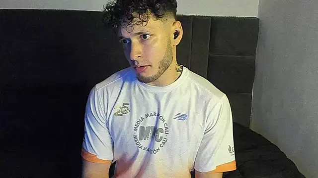 alejandro__2's cam snapshot