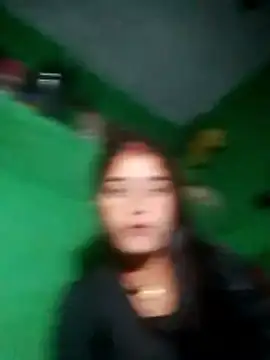 Pinki_rani live sex cam