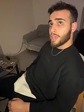 2HARDKURT live sex cam