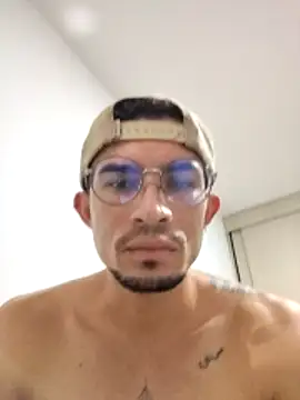 whitebull97's cam snapshot