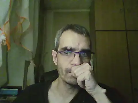 Gattuzoman85 live sex cam