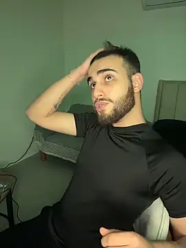 2HARDKURT live sex cam