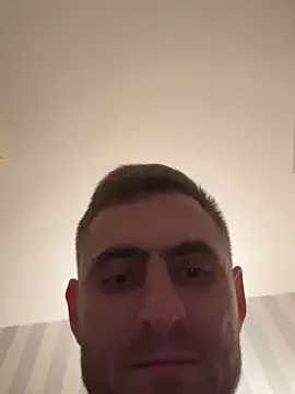 GOOPYlove's cam snapshot