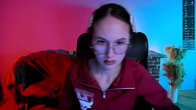 mona_cloud's cam snapshot