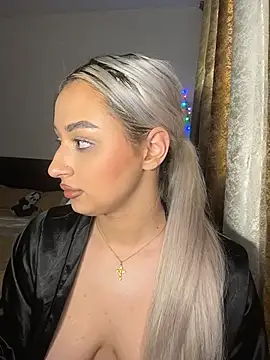 Kylie_One's cam snapshot