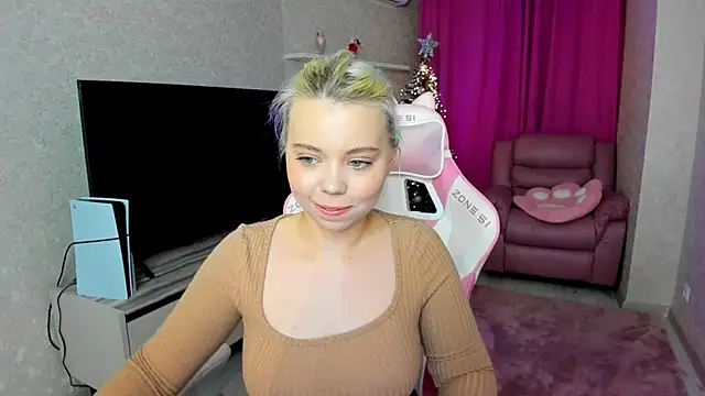 EnergyBunny_1's cam snapshot