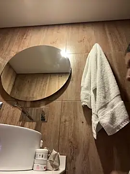 charlotte_stevenss_'s cam snapshot