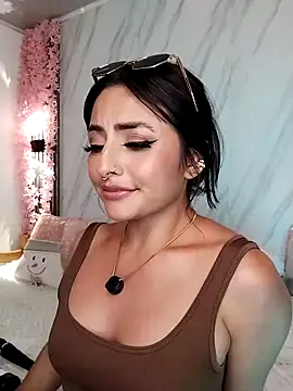 Nanda_Vixen live sex cam