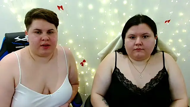 BeckyAndHellen live sex cam