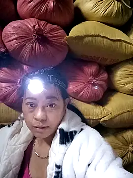 Minnakutew20 live sex cam