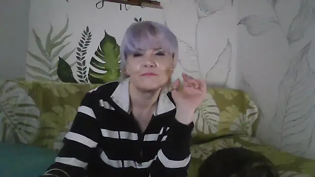 Catty_Lady's cam snapshot